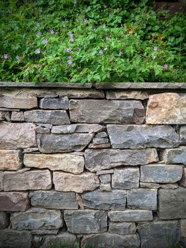 Dry stone effect walling Bristol 1